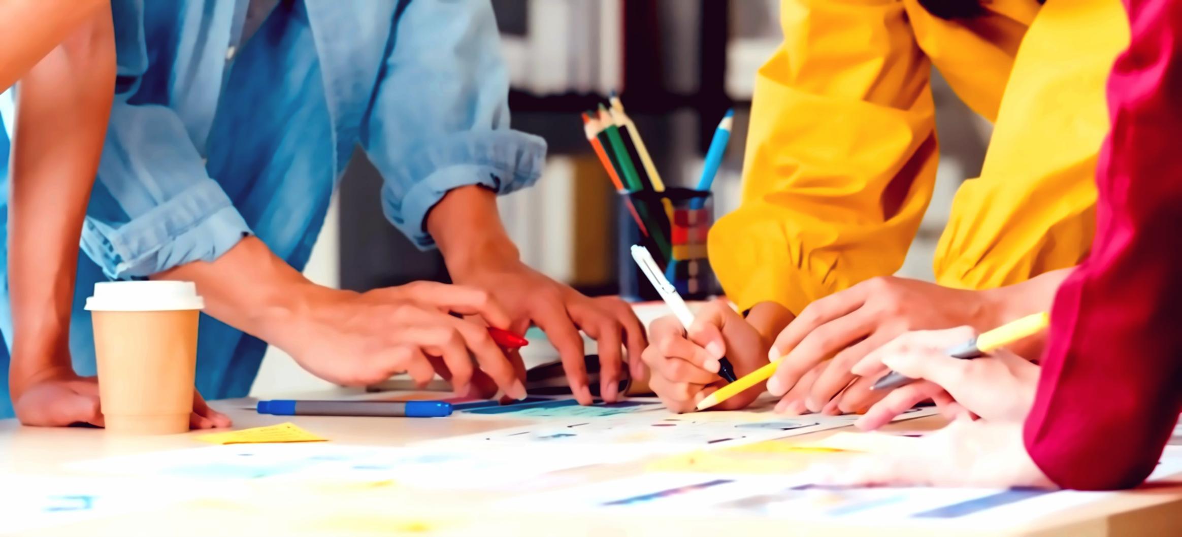 Grafiche creative e strumenti di comunicazione per il supporto clienti